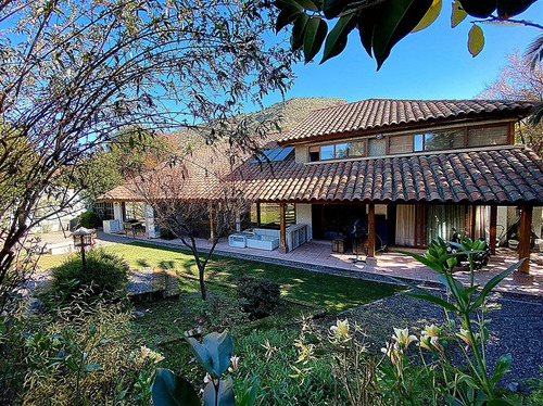 Casa En Arriendo De 5 Dorm. Jardín Oriente, En Los Trapenses