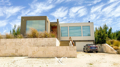 Casa En Venta En Costa Esmeralda Con Gas Cancha Golf