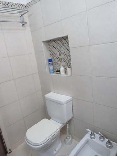Casa En Venta - 2 Dormitorios 2 Baños - 314mts2 - Chivilcoy