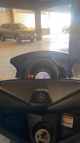 Imagem 2 de 8 de Yamaha N-max Bem Conservada Pouco Uso Baixa Quilometragem