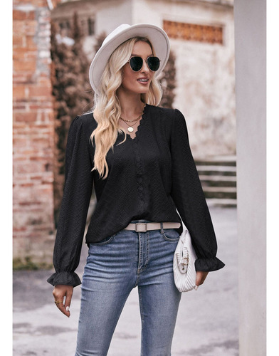 A Top De Encaje Con Cuello En V Hueco Femenino Otoño