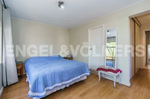 Vende- Departamento Muy Luminoso, Sin Ascensor