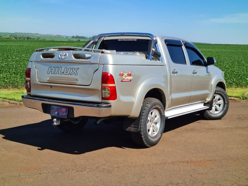 Imagen 3 de 10 de Toyota Hilux 4x4 Aut
