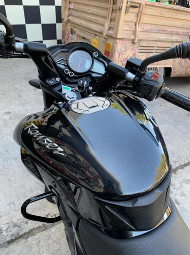Bajaj Rouser Ns 200