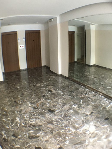 Imagen 2 de 14 de Departamento 2 Ambientes Frente Balcón Venta Almagro