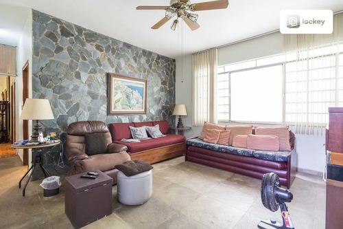 Imagem 5 de 15 de Aluguel De Casa Com 1100m² E 7 Quartos - 10554