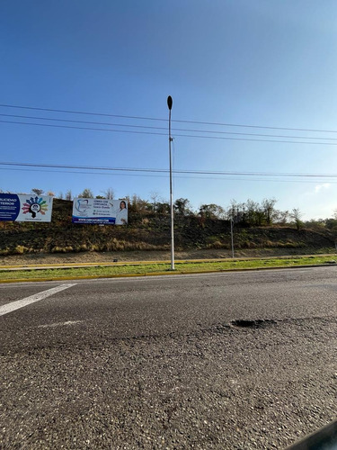 Se Vende Terreno 53.351m2. Guarenas.