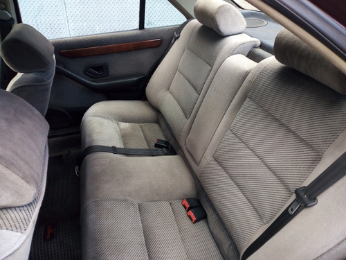 Imagen 13 de 14 de Peugeot 405 Stdt