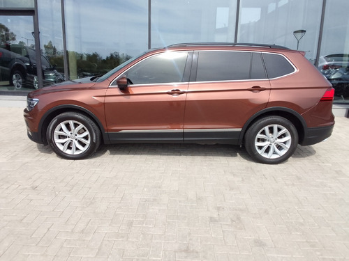 Imagen 14 de 16 de Volkswagen Tiguan Allspace 2.0 Tsi Comfortline Dsg
