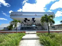 Comprar Daniela Linarez Vende Locales Comerciales En La Zona Industrial Ii Con Alto Trafico Vehicular Amplio Terreno Y Todos Los Servicios Basicos Operativos                                                   