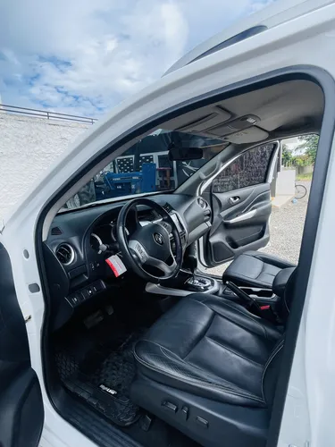 Camioneta Renaul Alaskan 4x4 Diesel . Como Nueva