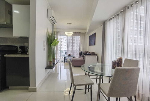 Imagen 1 de 9 de Naco Apartamento Con Excelente Ubicación