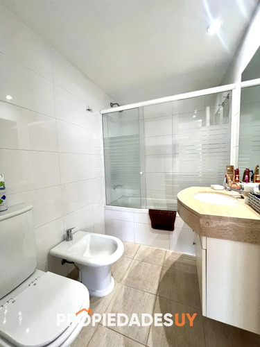 Venta Apartamento De 4 Dormitorios Y 4 Baños Con Piscina Y Loza Radiante En La Brava