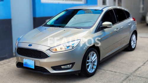 Ford Focus III 1.6 S 5p