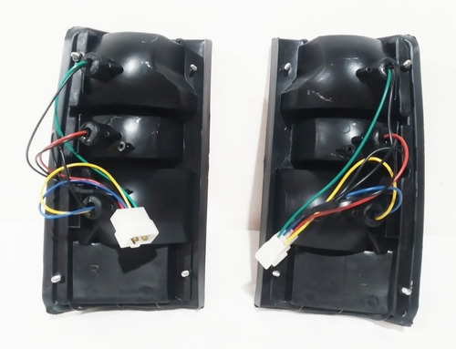 Imagen 3 de 4 de Stop Toyota Hilux 89-98