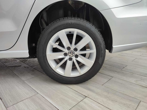 Imagen 14 de 15 de Volkswagen Vento 2018 Confortline Aut A/ac Ba Bluetoht 1.6l
