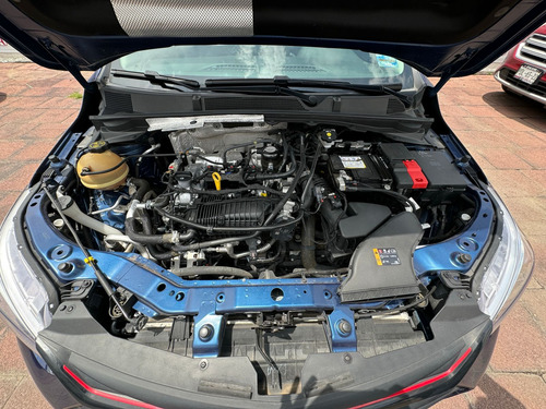 Chevrolet Onix 1.0T Premier Red Line At