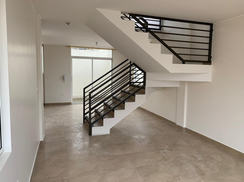 Casa En Venta En Conjunto Valle De Los Chillos