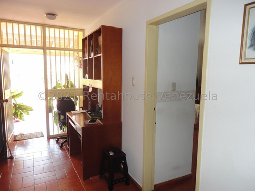 Imagen 10 de 19 de Casa En Venta Con Terraza El Marques 04141978270 Caracas 22-20670