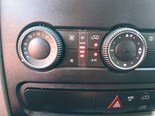 Imagem 12 de 12 de Mb Sprinter 313 Furgão Longa 2019 Completa - Covelp