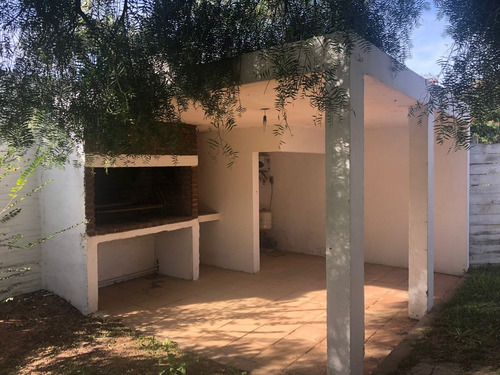 Imagen 9 de 30 de En Muy Buen Punto, Casa En Esquina