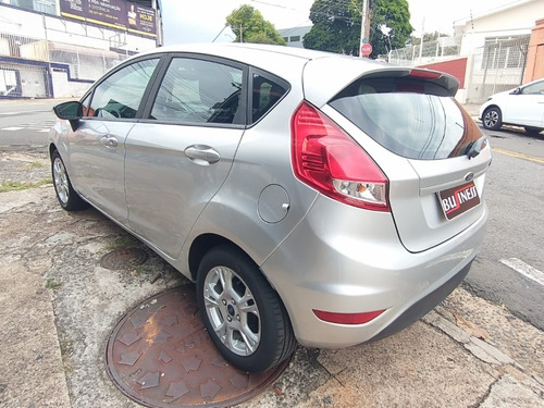 Ford Fiesta 1.6 SE HATCH 16V FLEX 4P POWERSHIFT