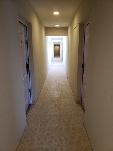 Imagen 2 de 9 de Departamento - Centro (moreno)
