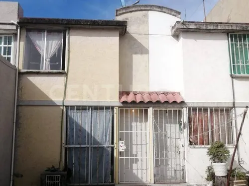 Casa En Venta En Galaxia La Laguna, Cerca De Bulevar Carmelitas.