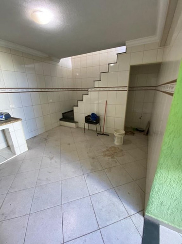 Imagem 15 de 19 de São Bernardo Do Campo Lindo Sobrado 240 Metros, 2 Dormitórios, Sala 2 Ambientes, 2 Vagas E Quintal Ótimo Valor !! - So1031