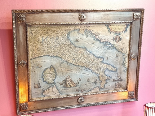 Cuadro Con Mapa Antiguo De Italia Marco Dorado A La Hoja