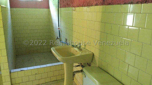 Ab Rentahouse Ofrece En Venta Casa Comercial Con Alto Trafico De Clientes, Ubicada En La Av. Principal De La Bocaina