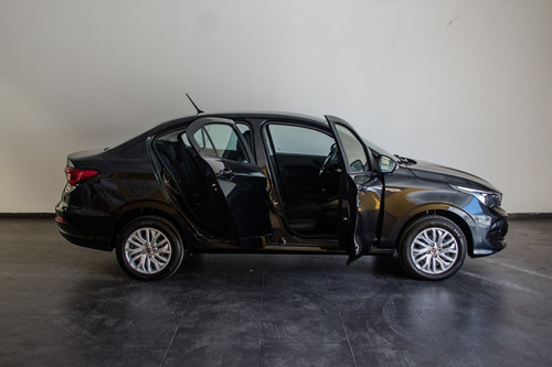 Imagen 3 de 16 de Fiat Cronos Precision 1.8 2022