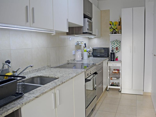 Torre Metropolitan: Impecable 3 Ambientes 69m2 C/ Cochera