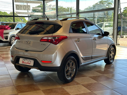 Hyundai HB20X 1.6 Style Flex 5p