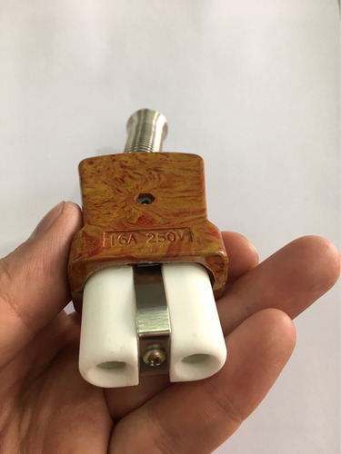 Imagen 3 de 5 de Conector Cerámica Plancha Baquelita