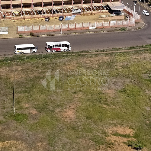 En Venta, Terreno De 16.566 Mtrs2, Ubicado En Alta Vista Crr. Churum Meru Cruce Con Av. Guayana, Adyacente A Los Principales Centros Comerciales De La Ciudad.