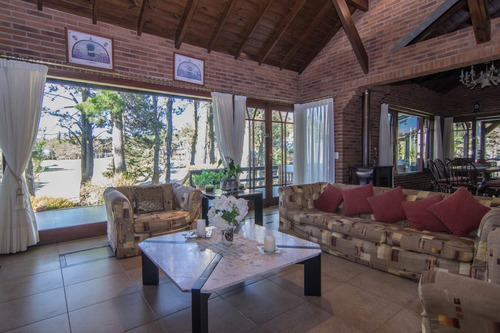 Imagen 16 de 29 de Casa En Venta Sobre Golf- 5 Ambientes - Zona Alamos - Pinamar