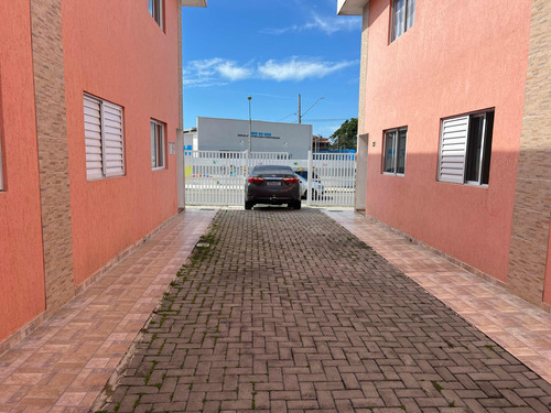 Apartamento Térreo 2 Dormitórios Com Quintal