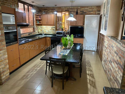 Se Vende Casa En El Cafetal Mls #24-75
