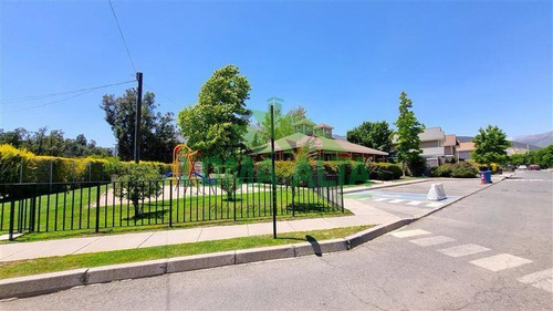 Casa De 3 Dormitorios Y 3 Baños Comuna De Puente Alto