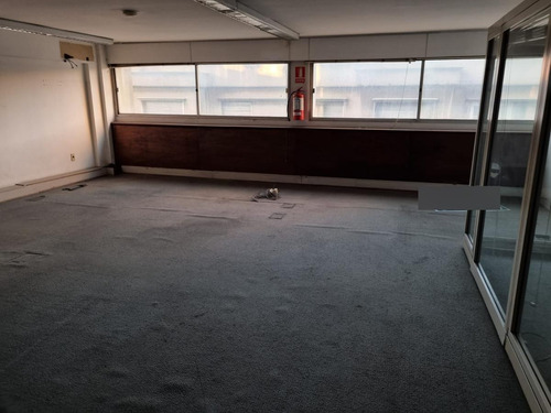 Imagen 3 de 11 de Oficina- Misiones Y Cerrito, 220 M2 , Planta Llana !!