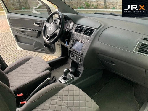 Imagem 15 de 15 de Vw Fox 2017 1.6 Highline Automático Top De Linha