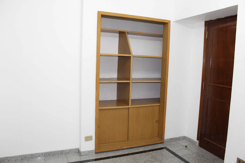 2 Privados Amplios Y Cómoda  Recepción (157975)