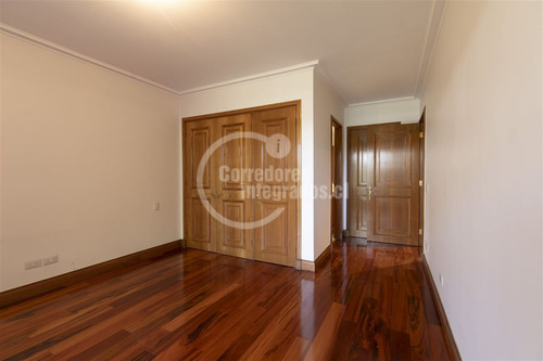 Departamento En Venta De 5 Dorm. En Las Condes - San Damián