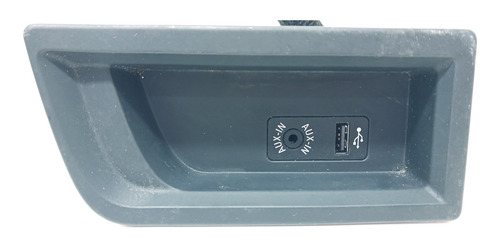 Entrada Auxiliar E Usb Bmw Com Moldura (Usado)