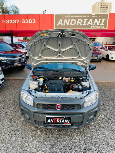 Fiat Strada Hard Working 1.4 Prata 2020