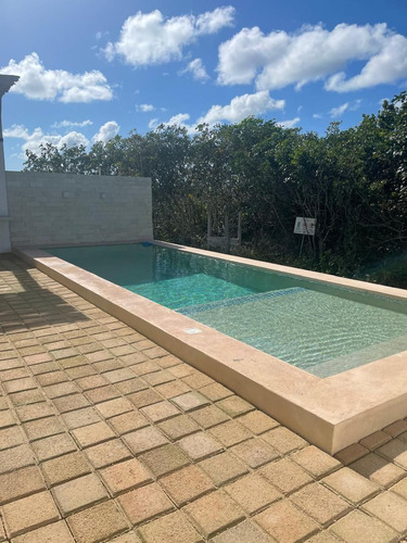 Casa En Venta En Mérida, Vía Costela, Sisal, Yucatán