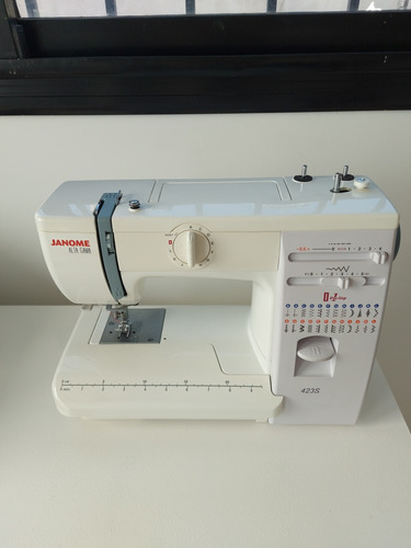 Máquina De Coser Janome 423 S Alta Gama Igual A Nueva!!!