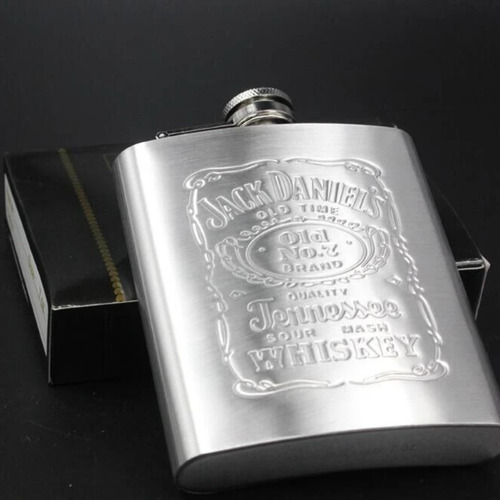 Imagen 7 de 10 de Petaca Acero Inoxidable Decorada Souvenir Whisky Bebida