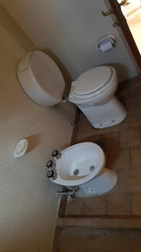 Departamento En Venta - 2 Dormitorios 1 Baño 1 Cochera - 54mts2 - Tolosa